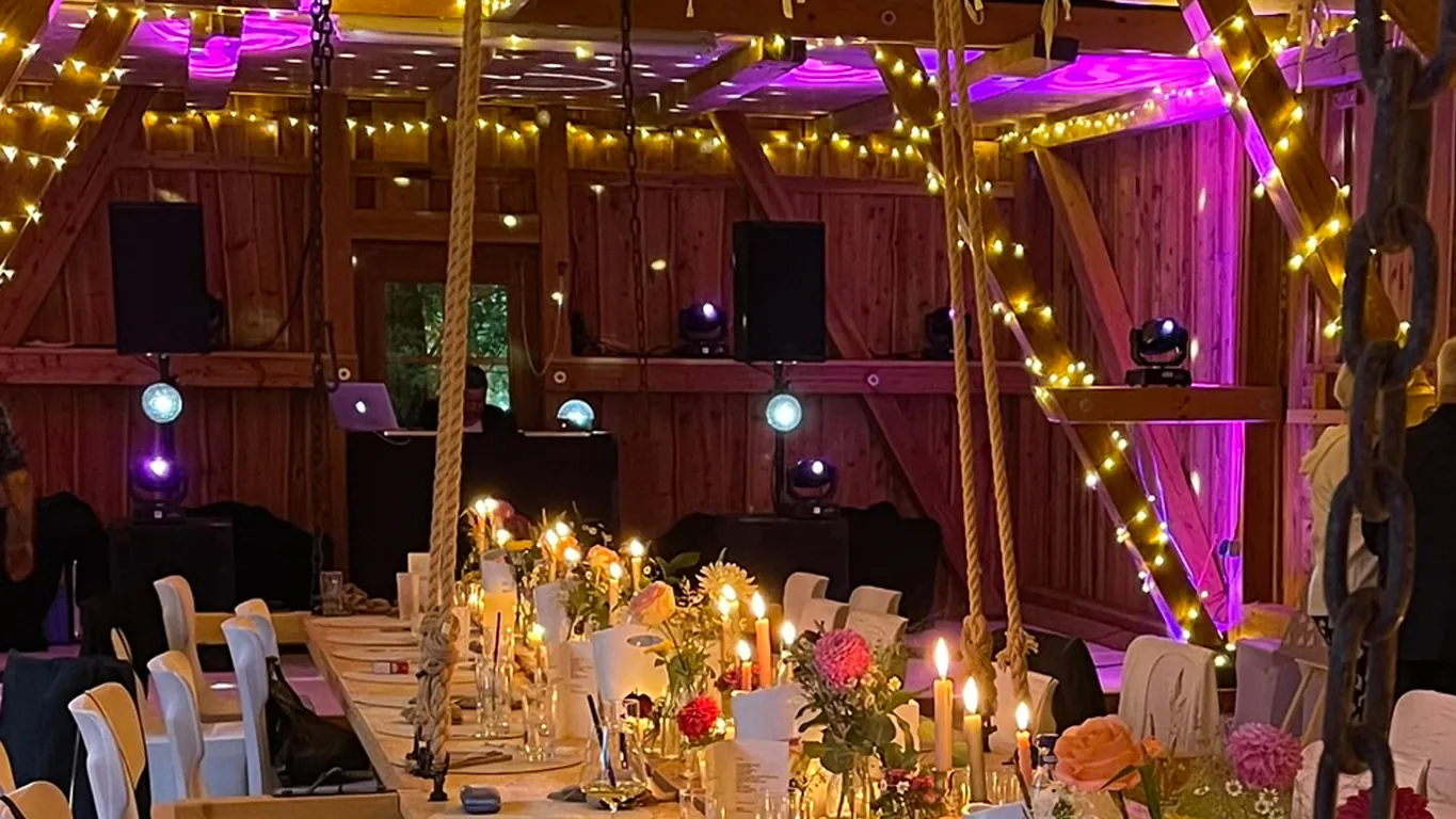 Musikanlage für Scheunenhochzeit im Harz in Earls Lane